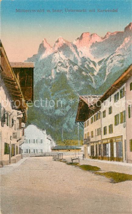 Mittenwald Karwendel Tirol Untermarkt mit Karwendel