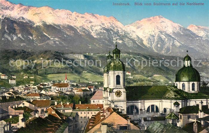 Innsbruck Blick vom Stadtturm auf die Nordkette