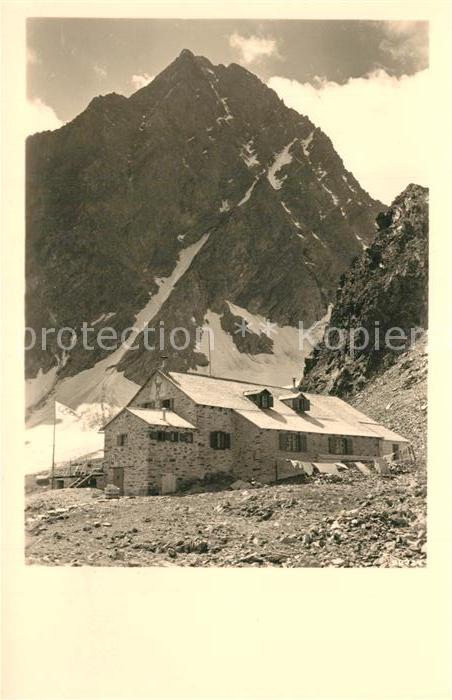 Kaunergrathuette mit Watzespitze