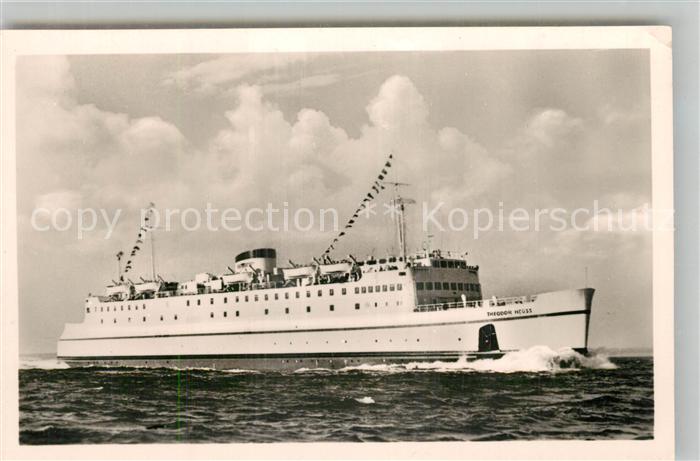Schiffe Ships Navires Hochsee-Faehrschiff Theodor Heuss