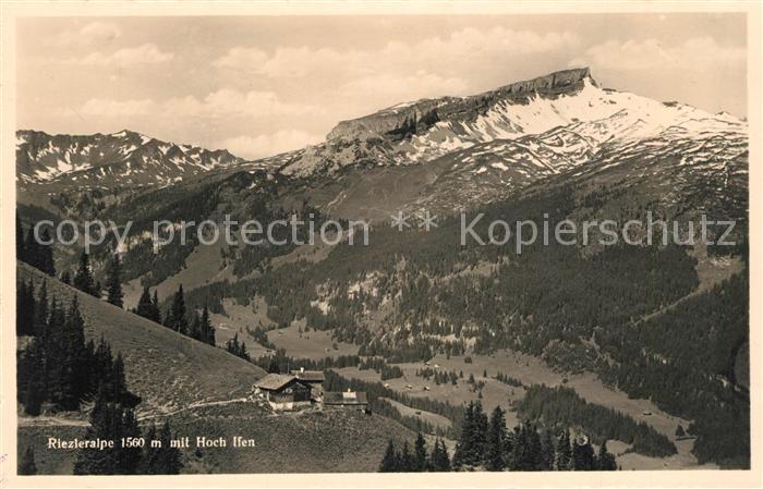 Riezlern Kleinwalsertal Vorarlberg Riezleralpe mit Hoch Ifen
