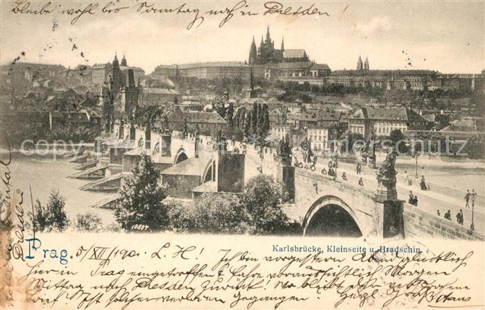 Prag Prahy Prague Karlsbruecke Kleinseite und Hradschin