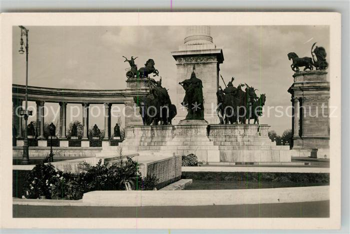Budapest Milleniumdenkmal mit Heldengedenkstein