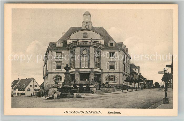 Donaueschingen Rathaus Brunnen