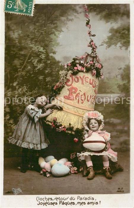 Foto MF Paris Kinder Ostereier Glocke Blumen Ostern