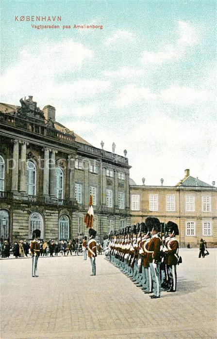 Leibgarde Wache Kobenhavn Vagtparaden Amalienborg