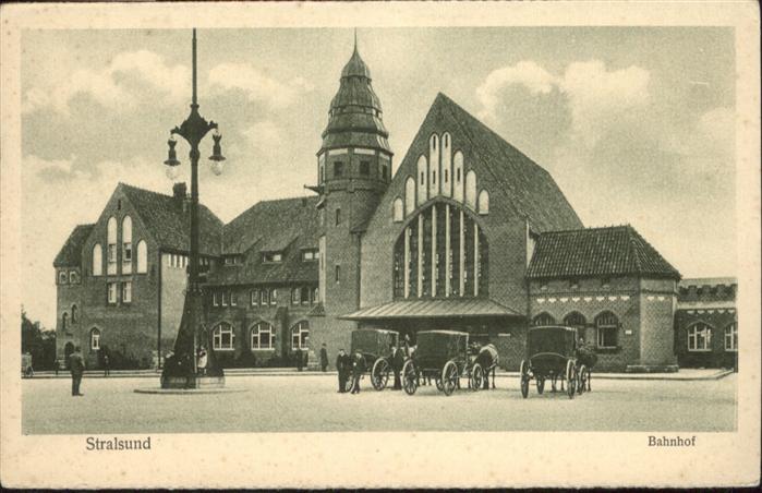 Stralsund Mecklenburg Vorpommern Bahnhof Kutsche