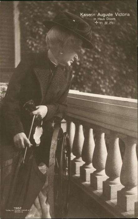Adel Preussen Kaierin Auguste Viktoria Rollstuhl