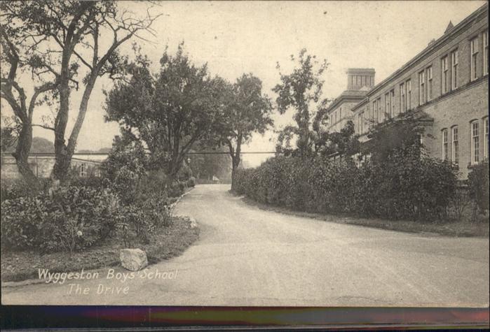 London Wyggeston Boy`s School
The Drive