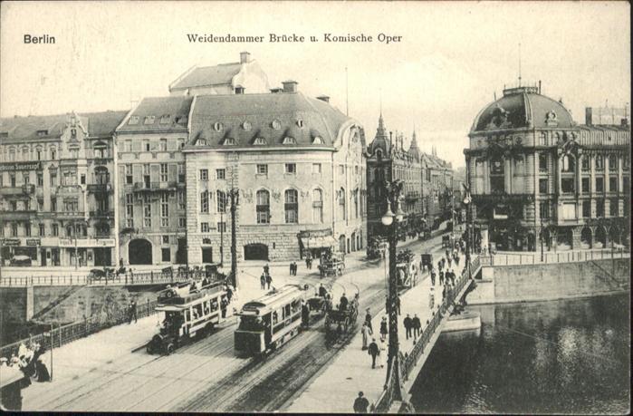 BERLIN CITY Weidendammer Bruecke
Komische Oper