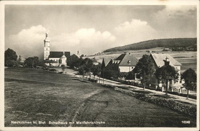 Neukirchen Heilig Blut Schulhaus
Wallfahrtskirche