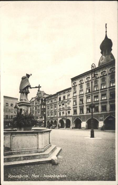 Rosenheim Bayern Max Josephsplatz Brunnen