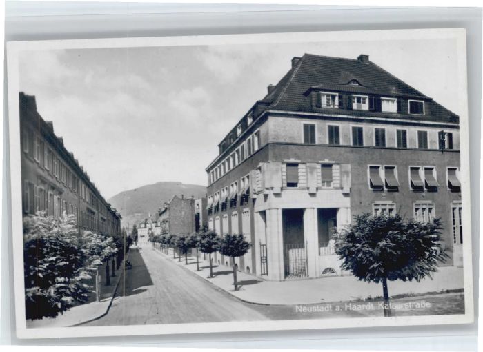 Neustadt Weinstrasse Kaiserstrasse