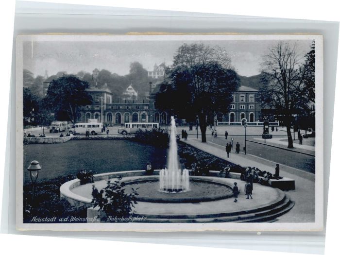 Neustadt Weinstrasse Bahnhofplatz