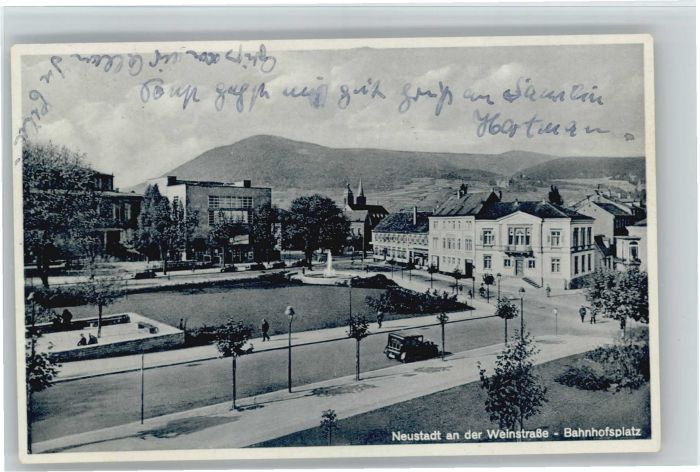 Neustadt Weinstrasse Bahnhofsplatz