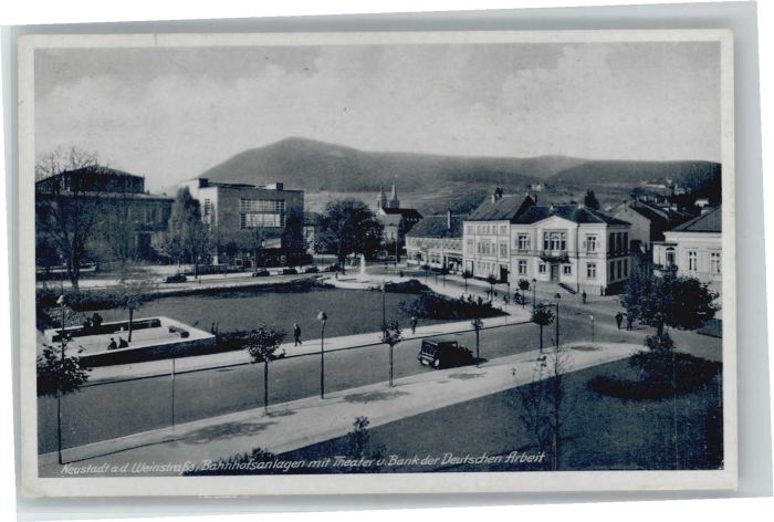 Neustadt Weinstrasse Bahnhofsanlagen Theater