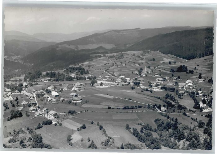 Haeusern Schwarzwald liegeraufnahme