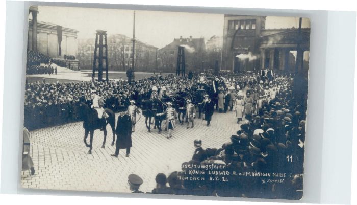 Muenchen Bayern eisetzungsfeier Koenig Ludwig Koenigin Marie Therese *