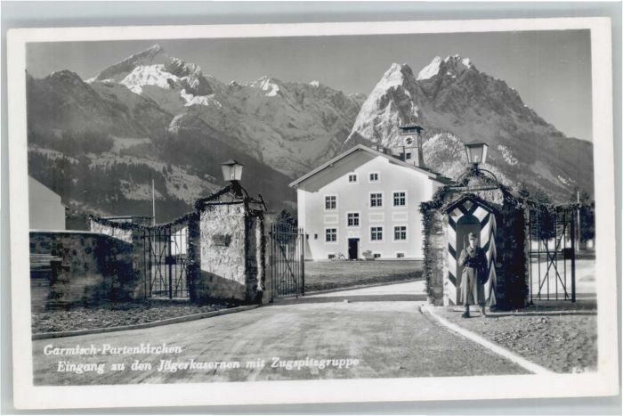 GARMISCH-PARTENKIRCHEN Bayern Jaegerkaserne Zugspitzgruppe