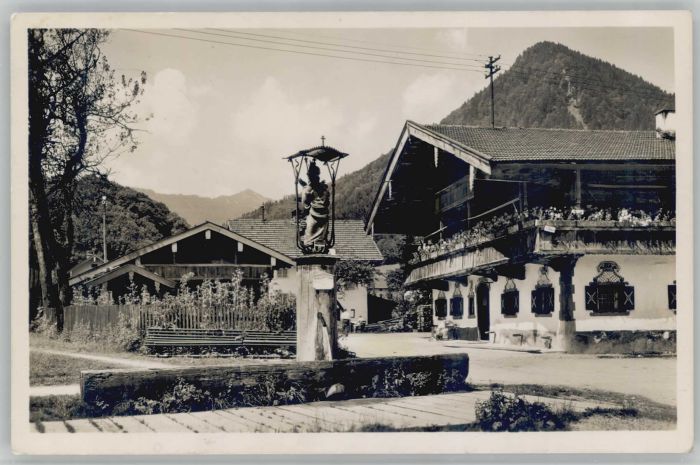 Ruhpolding Bayern Dorfbrunnen
