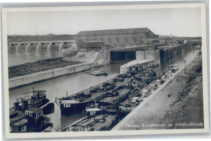 PAssAU Bayern Kachletstufe Schiffsschleuse