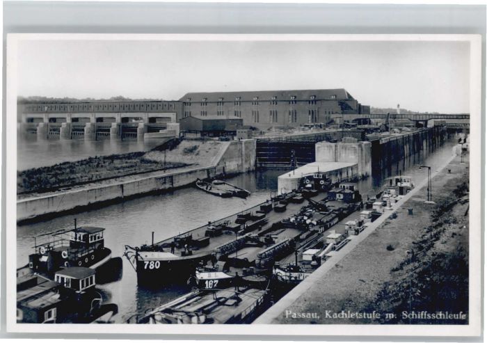 PAssAU Bayern Kachletstufe Schiffsschleuse