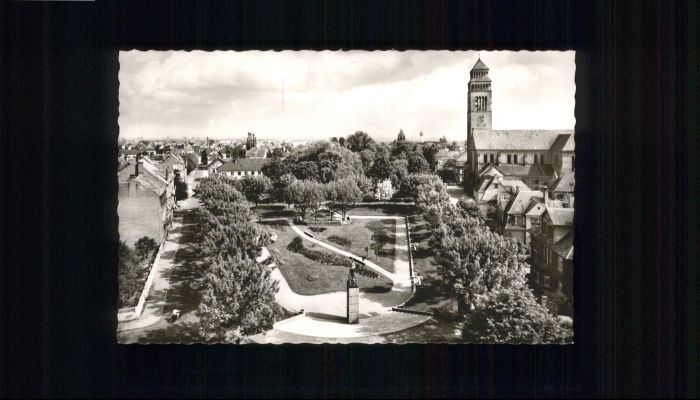 Kehl Pionier Denkmal Kirche
