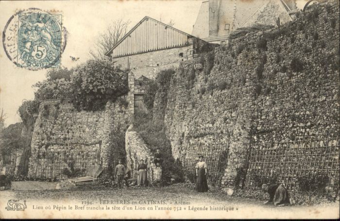 Ferrieres-en-Gatinais Arenes