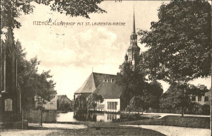 Itzehoe Klosterhof St Laurentia Kirche