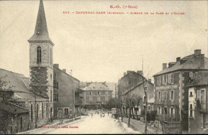 Capdenac Gare Bahnhof Aveyron Auvenue Eglise Kir