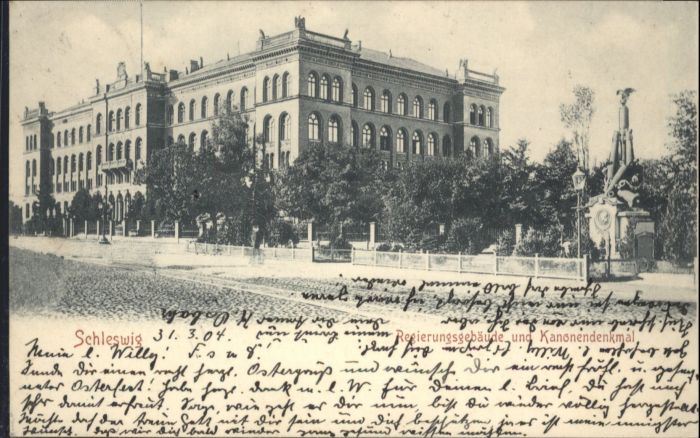 Schleswig Holstein Schleswig Regierungsgebäude Kanonendenk