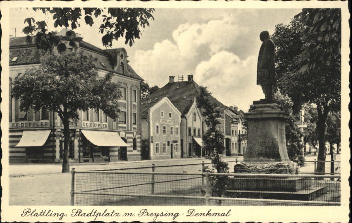 Plattling Isar Bayern Plattling Preysing Denkmal Stadtplatz