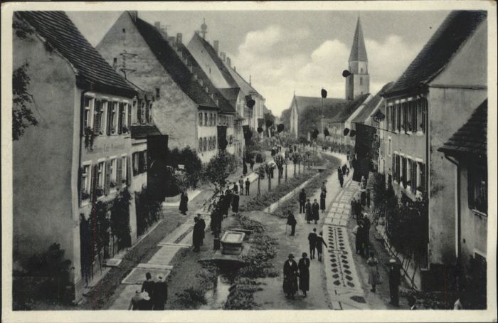 Huefingen Schwarzwald-Baar-Kreis BW aden Blumenteppich Fronleichnam