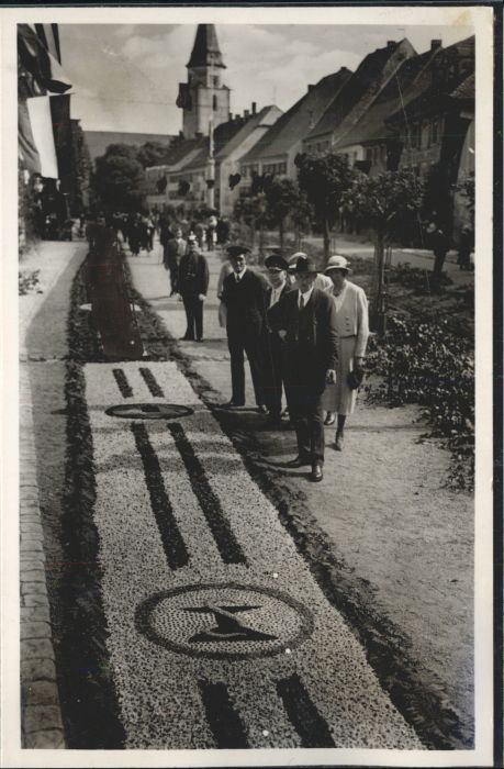 Huefingen Schwarzwald-Baar-Kreis BW lumenteppich Fronleichnam