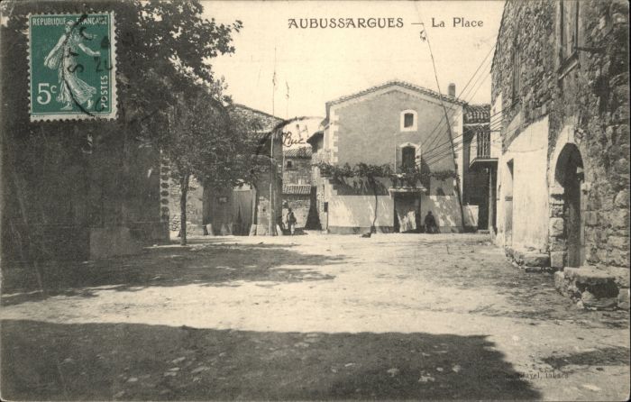 Aubussargues Place