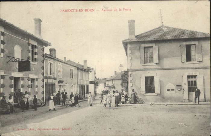 Parentis-en-Born Avenue Poste