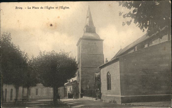 Briey Place Eglise