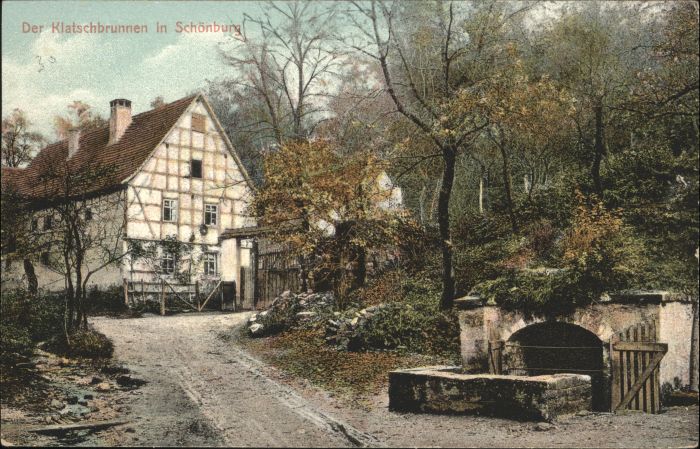 Schoenburg Pocking Klatschbrunnen