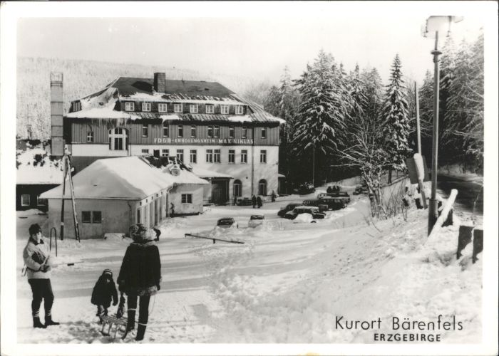 Baerenfels Erzgebirge Winter Schlitten Erholungsheim