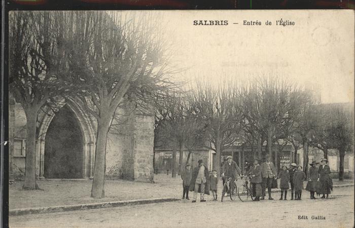 Salbris Entree de L_Eglise