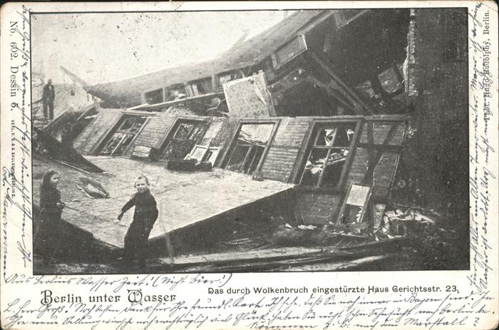Berlin Wolkenbruch eingestürztes Haus