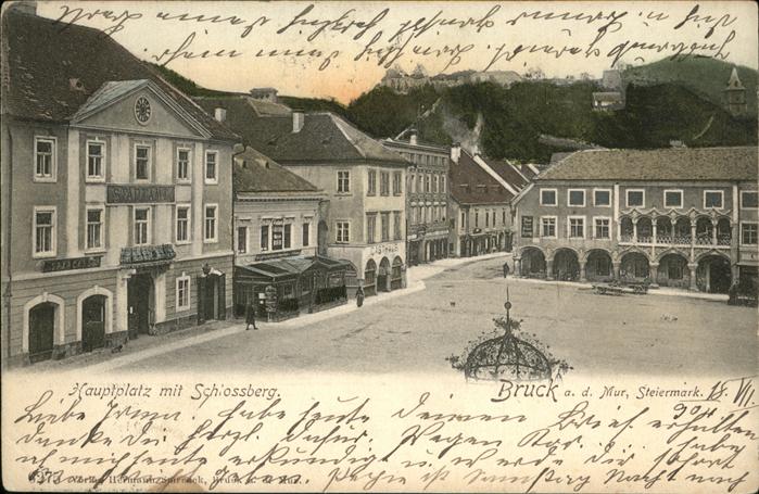 Bruck Mur Hauptplatz mit Schlossberg