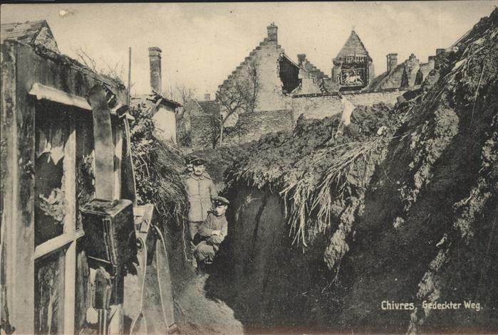 Chivres-Val Gedeckter Weg