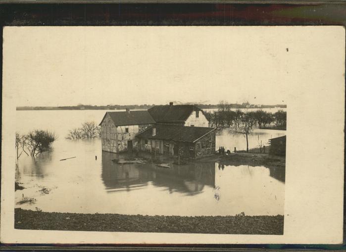 Koeln Vorort Hochwasser