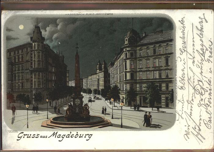 Magdeburg Hasselbach Platz Denkmal im Mondschein