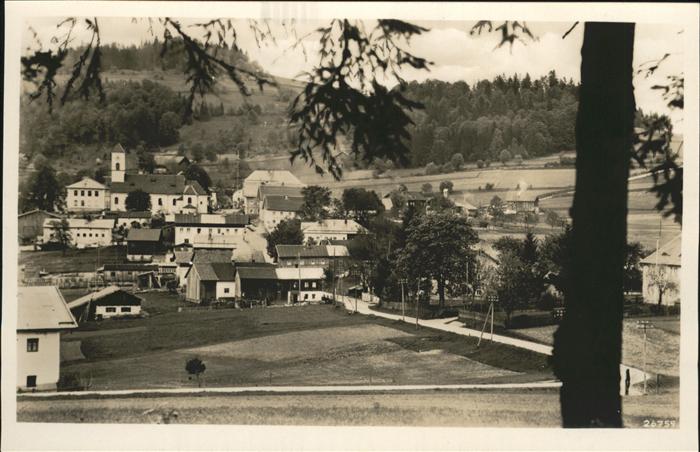 Mauth Niederbayern Ortsansicht vom Waldrand aus
