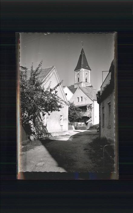 Woerth Donau Partie an der Kirche
