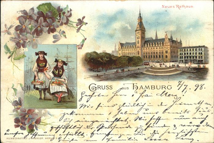 Hamburg Neues Rathaus Trachtenmädchen