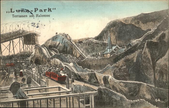 Vergnuegungspark Luna-Park Halensee Achterbahn
