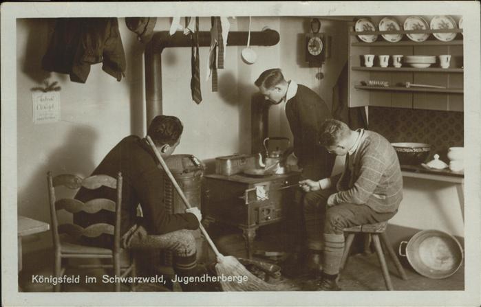 Jugendherberge Youth Hostel Koenigsfeld Schwarzwald Ofen Uhr Geschirr